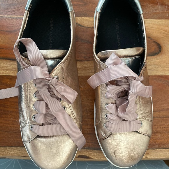 Lounge Sneakers - Picture 4 of 4